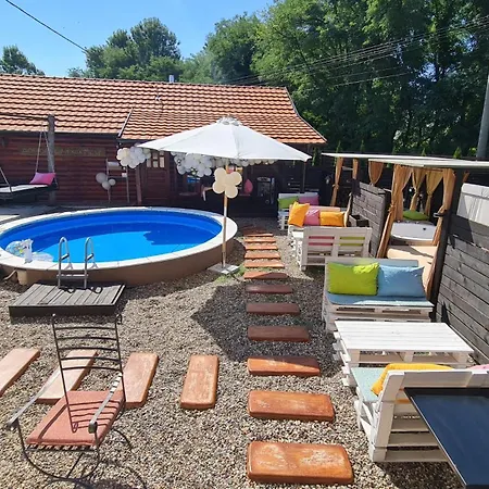 شقة Odmaraliste Kod Mice 5 *